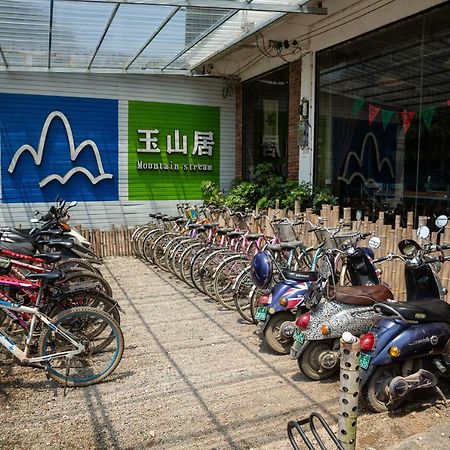 Mountain Stream Hostel Yangshuo Exterior photo